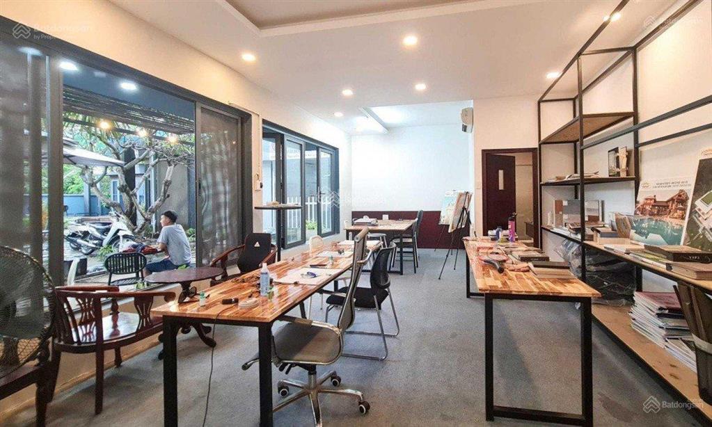 Cho thuê phòng trống làm văn phòng ngay ga và ngã tư thủ đức