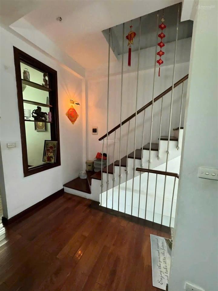 Cho thuê nhà 4 tầng tại lê trọng tấn, mặt bằng kinh doanh to chỉ 125tr/tháng