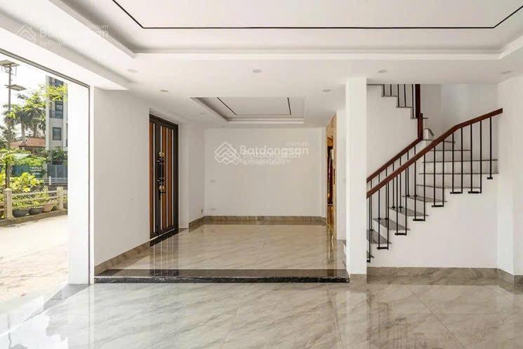 Nhà cho thuê tại phố ngọc thuỵ, dt 120m2, nội thất đầy đủ chỉ 145tr/th