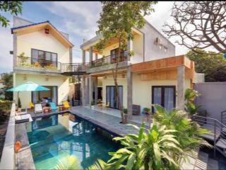 Nhà cho thuê nguyên căn tại khu tđc làng chài, dt 200m2 chỉ 35tr/th, có hồ bơi, 4pn