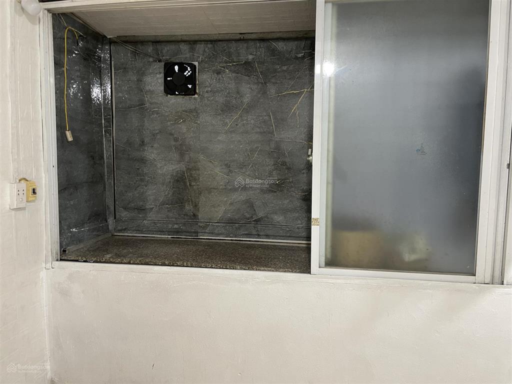 Cho thuê căn hộ tập thể ngọc khánh