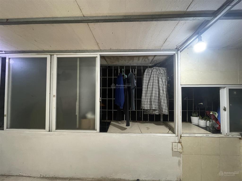 Cho thuê căn hộ tập thể ngọc khánh