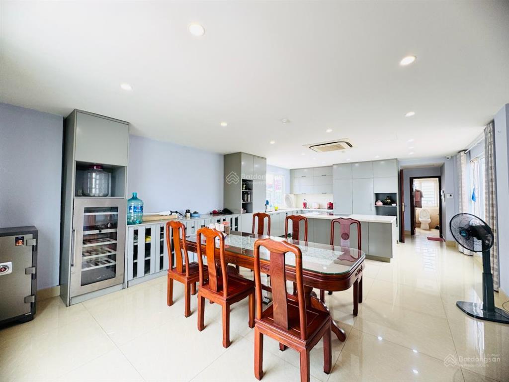 Siêu phẩm thái thịnh  2 mặt thoáng  9 tầng thang máy  nội thất xịn  điều hoà âm trần