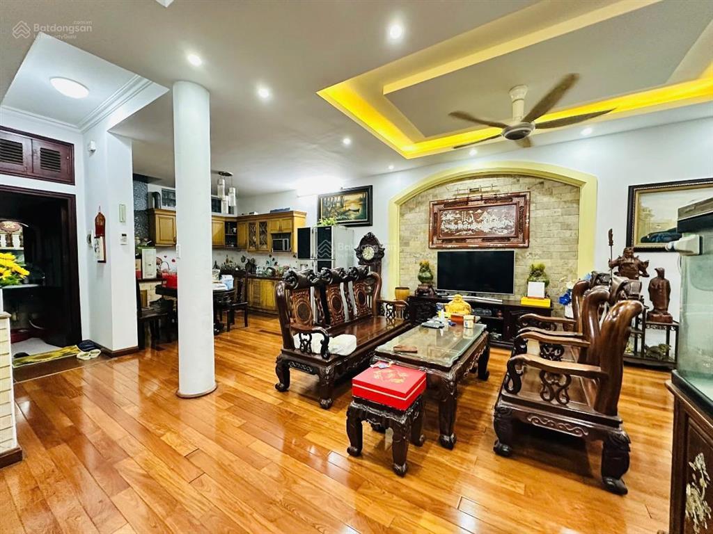 Biệt thự đẹp ở nghĩa đô, 23 tỷ vnd, 65m2, 4 tầng, mặt tiền 7m, pháp lý đầy đủ, giá cực chất
