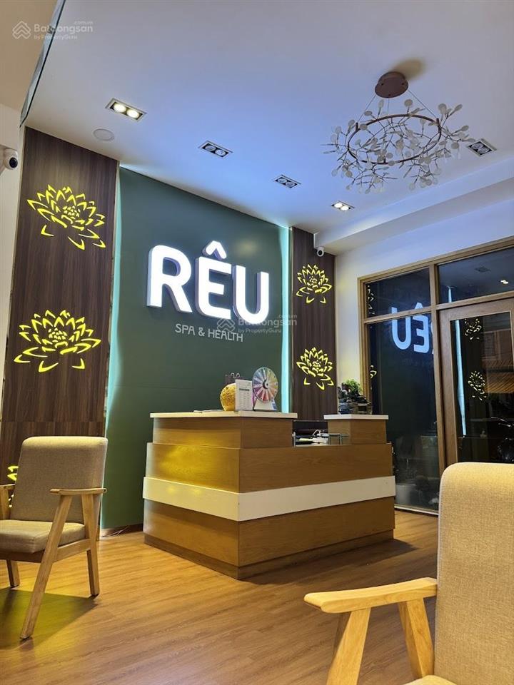 Siêu phẩm mặt tiền q.10  ngang 5m hiếm có  đang có sẵn dòng tiền spa cao cấp!