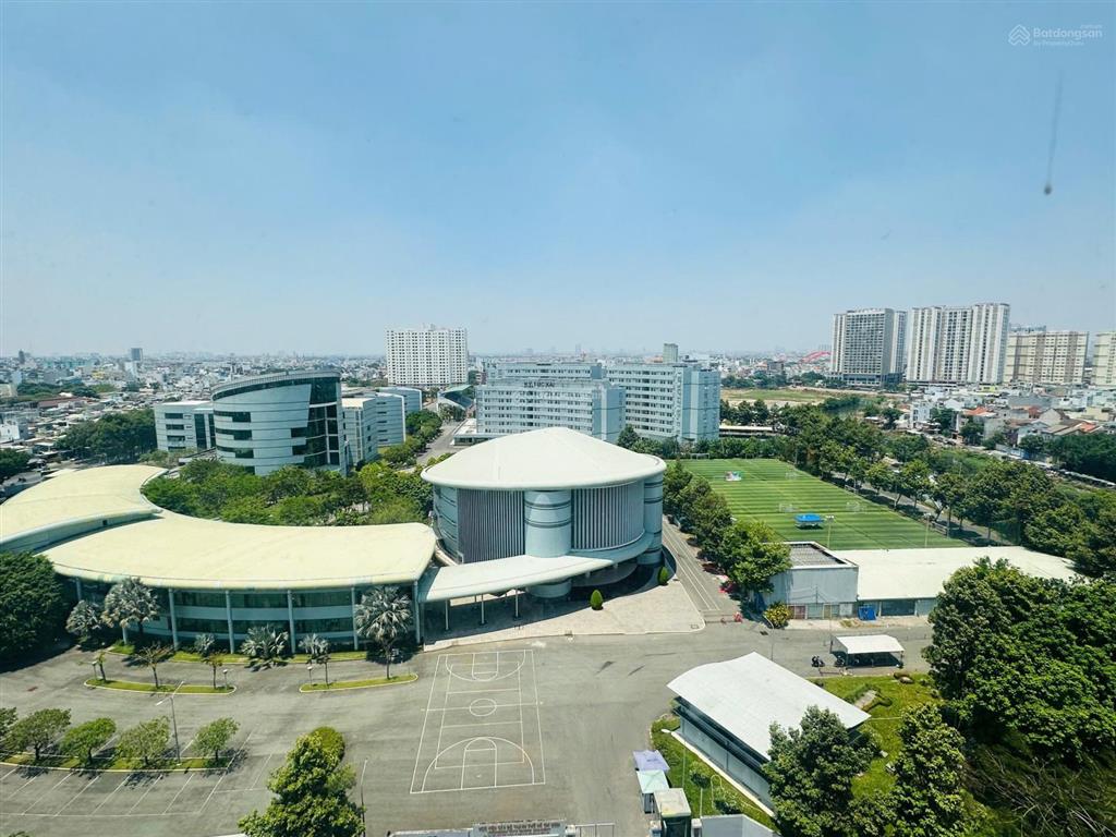 Chị dung chuyển công tác hà nội cần bán lại căn hộ 135,7m2 quận bình thạnh