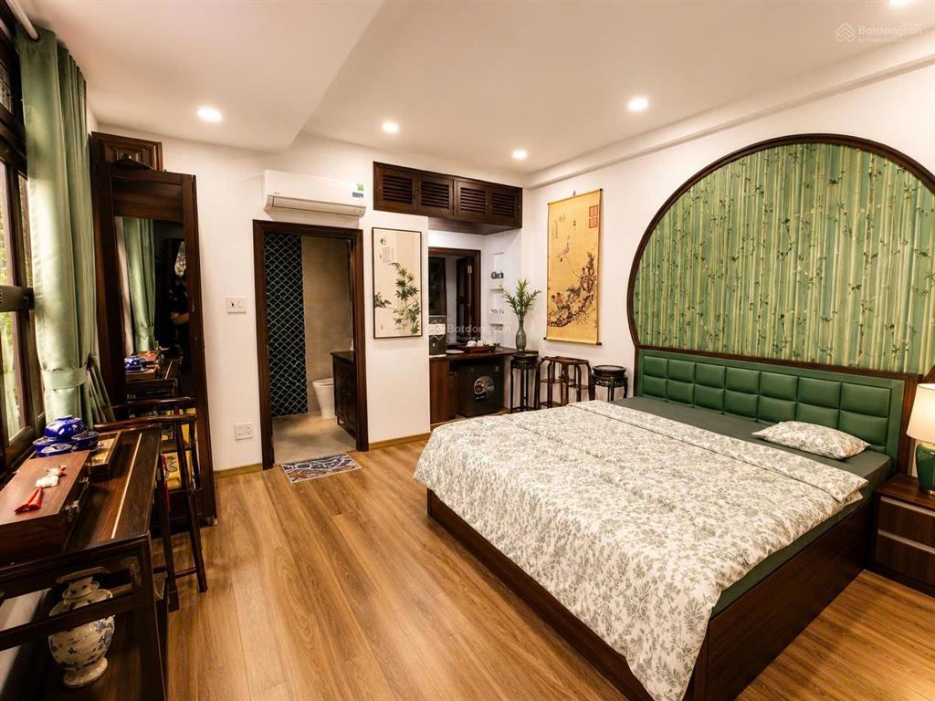 Một ngôi nhà 75m2 ấn tượng tại khu thời trang lê văn sỹ và nguyễn trọng tuyển