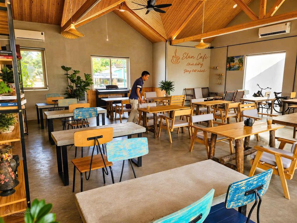 Nhà 2 mặt tiền 12m kinh doanh siêu tốt đường lê văn việt gần vincom thủ đức