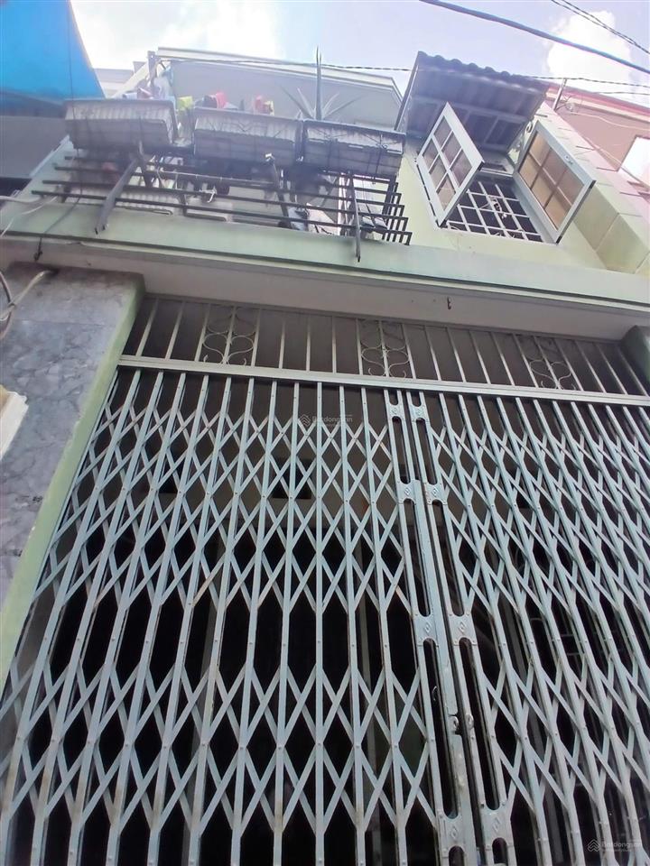 Nhà đẹp tân phú  gần chợ trần văn ơn  40m  2 tầng  chỉ 4.5 tỷ