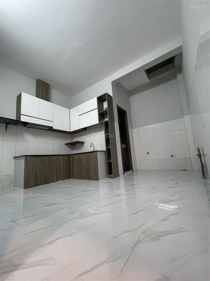 Nhà đẹp tân phú  gần chợ trần văn ơn  40m  2 tầng  chỉ 4.5 tỷ