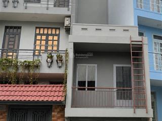 Nhà nhỏ xinh  hxh thông  2 tầng ngay nút giao lạc long quân + âu cơ  tân bình  chỉ 3,6 tỷ