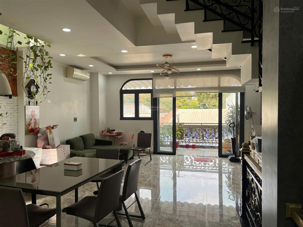 Nhà đẹp 4 tầng kênh tân hóa hòa thạnh tân phú ngang hiếm gần 6m 63m chỉ 8,49 tỷ