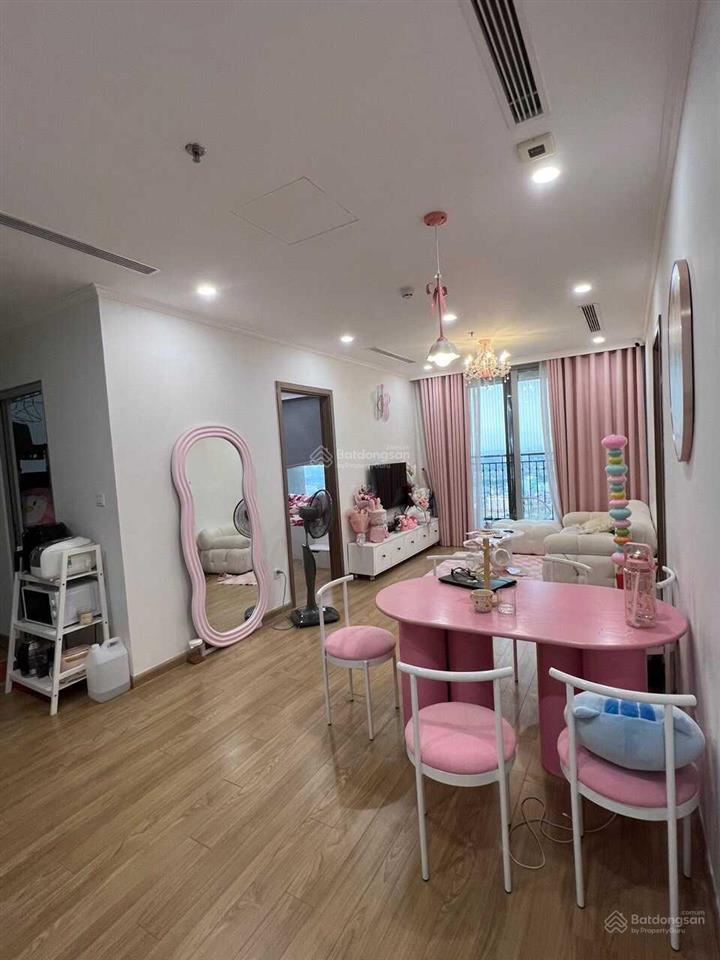 Mới cần bán nhanh căn hộ tầng trung siêu hiếm trục 06 tòa e3 tk 2n2vs giá tốt nhất thị trường