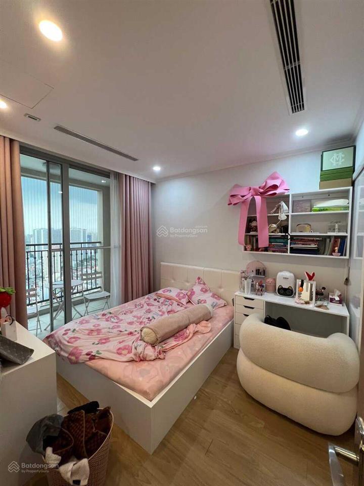 Mới cần bán nhanh căn hộ tầng trung siêu hiếm trục 06 tòa e3 tk 2n2vs giá tốt nhất thị trường