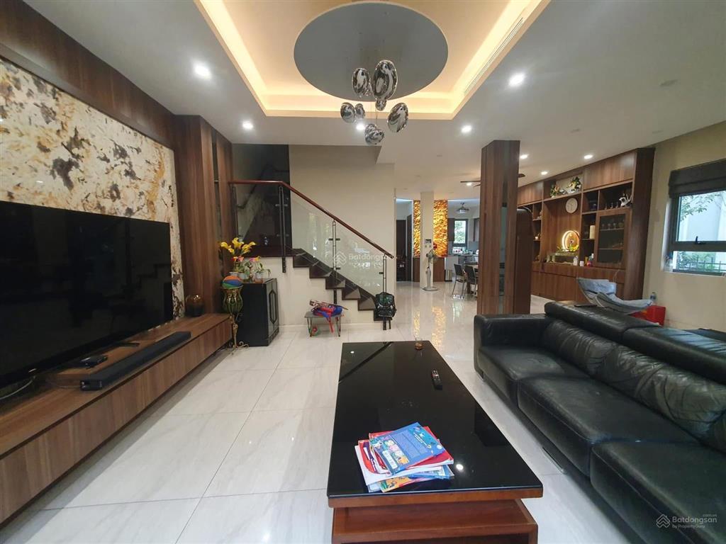 Cho thuê tầng 1 làm văn phòng giá từ 11tr/tháng căn 75m2