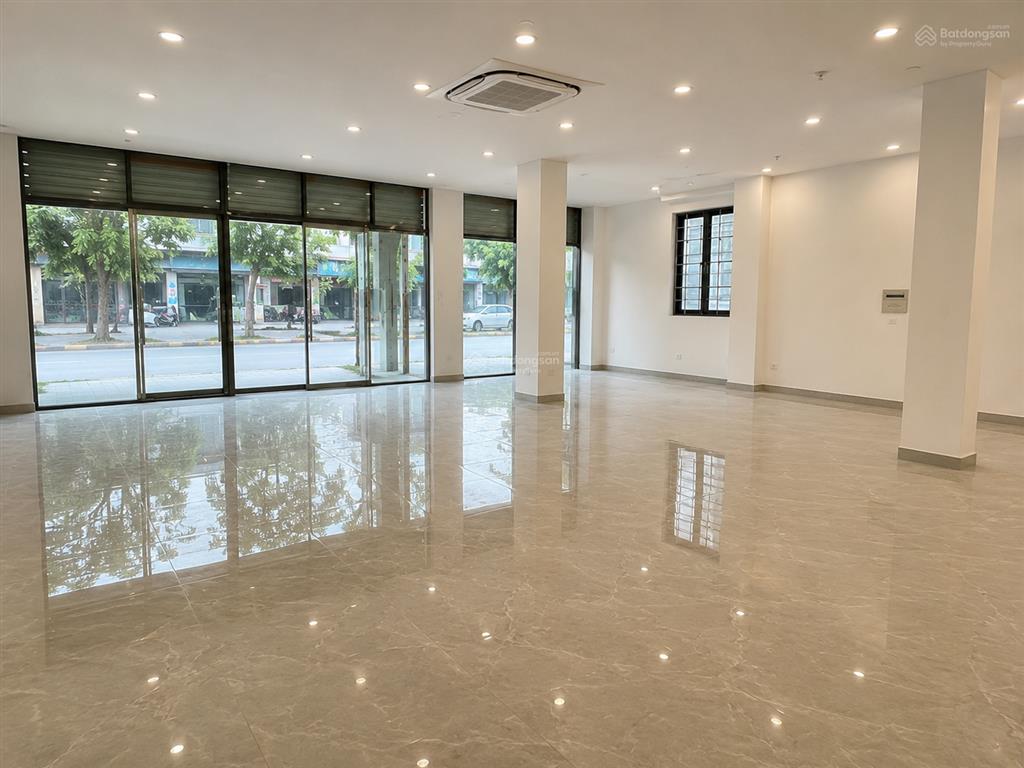 Gia đình có sàn tầng 1 kinh doanh được 100m2, mặt tiền 8m  giá 13tr/th