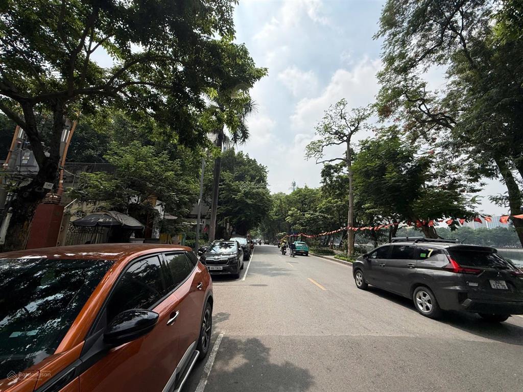 Đẹp thật! phố quang trung  nguyễn du 500m2 mặt tiền 15m giá 370tr/th