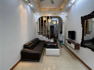 Cho thuê nhà nguyên căn phố bạch mai 42m2 x 4 tầng chia 4 ngủ đủ đồ