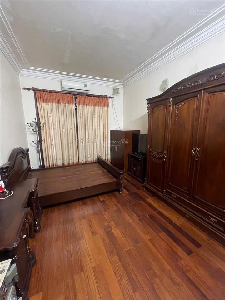 Cho thuê nhà phố nguyễn đình chiểu  nguyễn du 60m2 x 4,5 tầng  5 ngủ có đồ  16tr/th