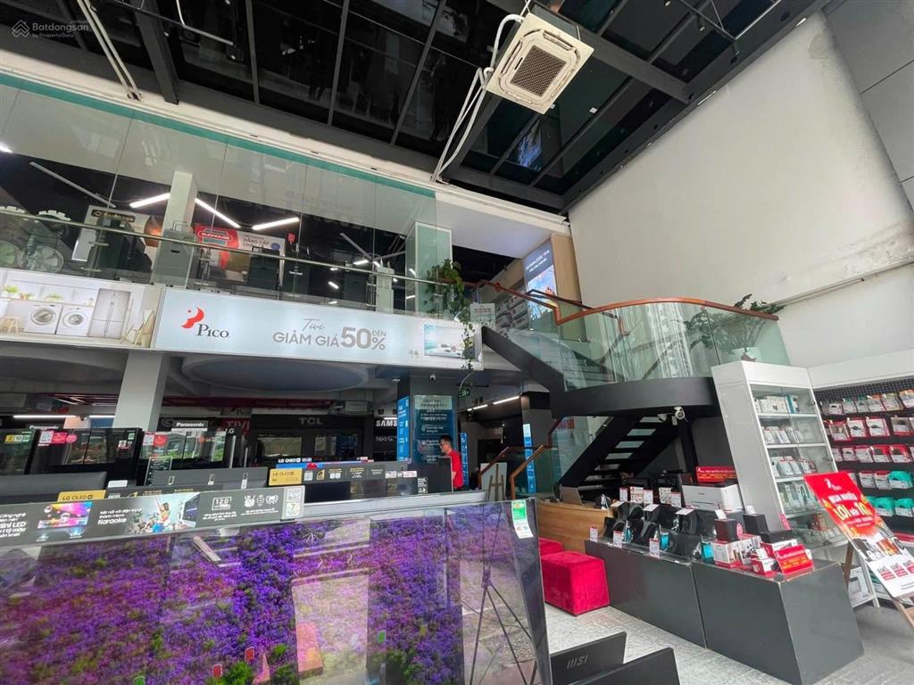 Mặt phố lê văn lương 480m2 mặt tiền 15m showroom, siêu thị quá đẹp giá 190tr/th