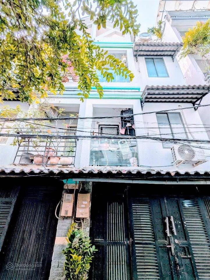 Bán nhà quận 7 6,3 tỷ  hẻm xe ô tô 749 huỳnh tấn phát, đang cho thuê 30 triệu/tháng