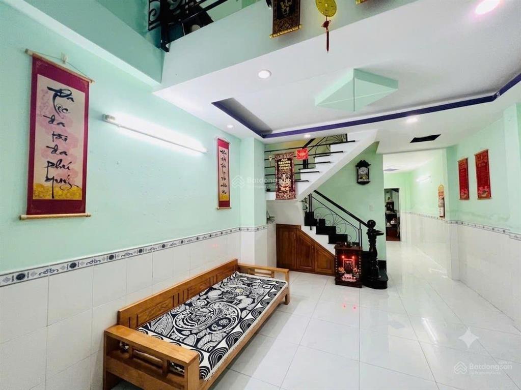 Giá bán đầu tư  nhà quận 7 diện tích 120m² gần phú mỹ hưng sổ hồng hoàn công giá 8,5 tỷ
