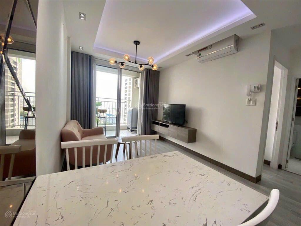 Cho thuê 2pn golden mansion giá chỉ 14.5 triệu bao phí, nội thất đầy đủ, tầng cao view thoáng mát