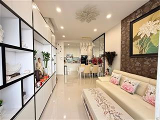 Hạ giá chỉ còn 5,65 tỷ bán nhanh căn góc 2pn, 75m2 ở chcc golden mansion, full nội thất cao cấp