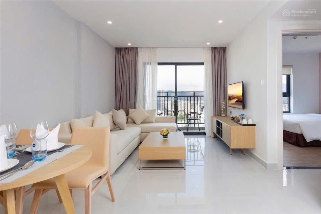Căn hộ mặt biển nha trang  có sổ hồng  bàn giao ngay