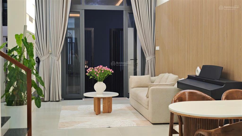Alo nhà đẹp giá tốt tại trung tâm diên khánh  chi 0901 470 ***