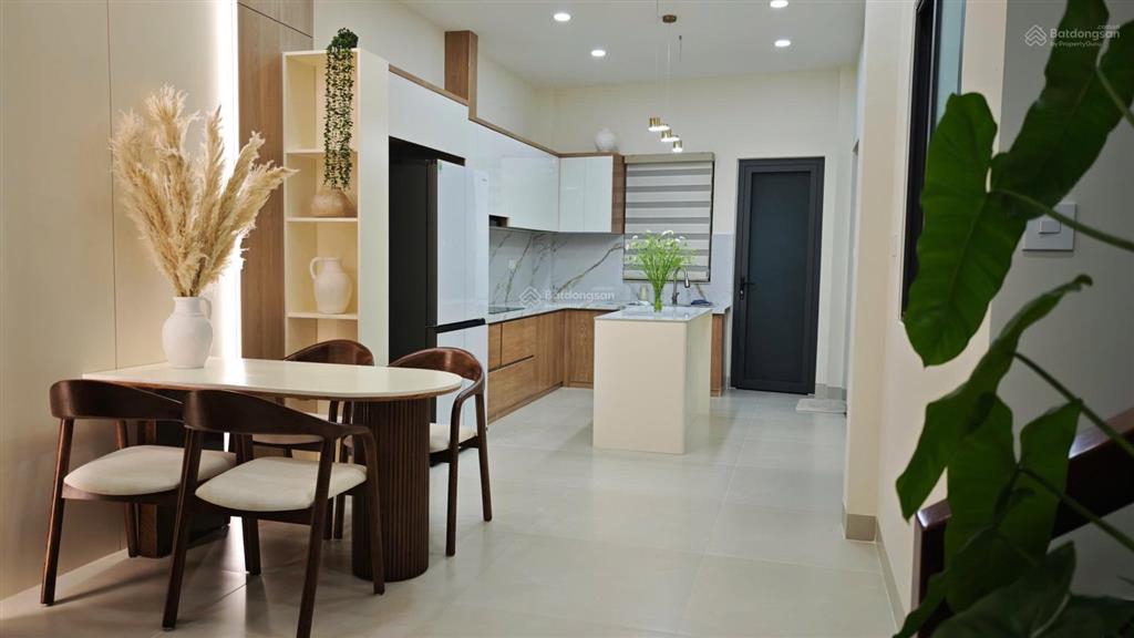Alo nhà đẹp giá tốt tại trung tâm diên khánh  chi 0901 470 ***