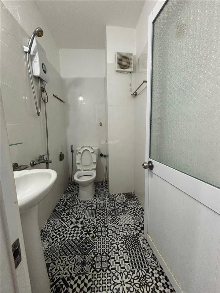 Chỉ 8tr5  cho thuê studio đối diện biển  trần phú