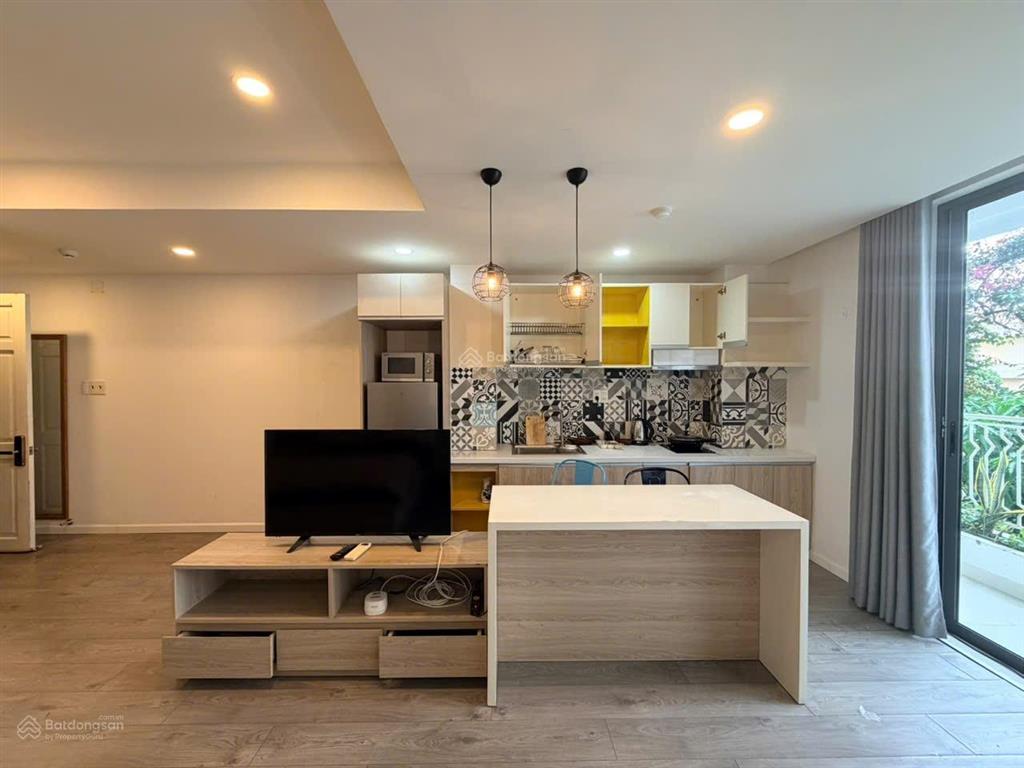 Cho thuê căn hộ trần phú  lộc thọ. giá thuê 15.000.000 vnd/tháng cọc 1  thanh toán 1