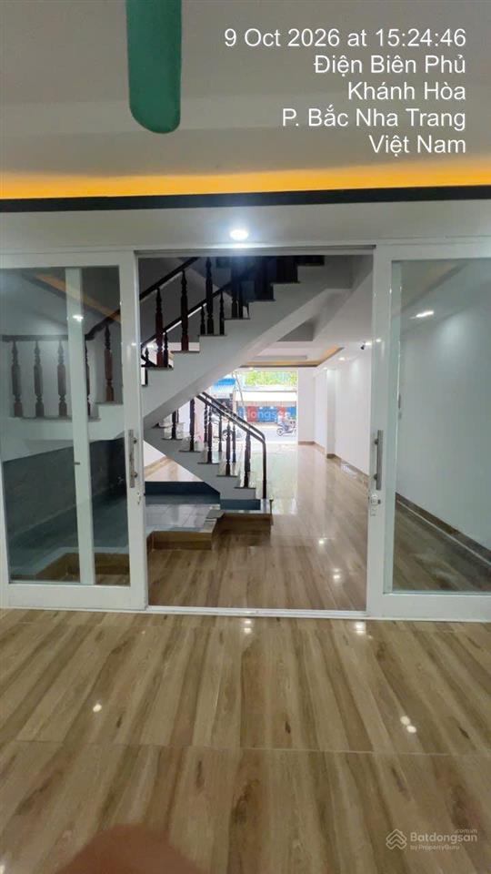 Nhà 4 tầng gần biển nha trang  giá chỉ 12.8  dòng tiền lên đến 25 triệu nguyên căn