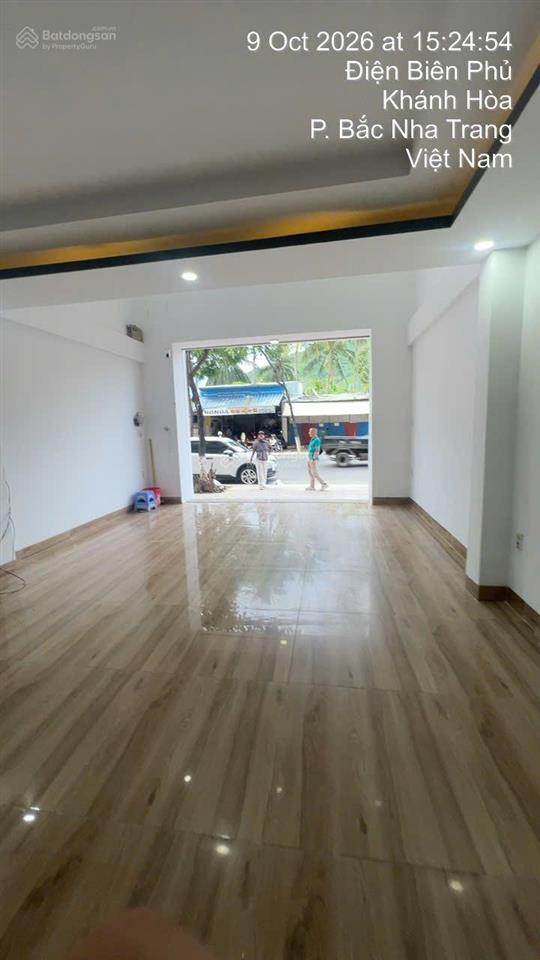 Nhà 4 tầng gần biển nha trang  giá chỉ 12.8  dòng tiền lên đến 25 triệu nguyên căn