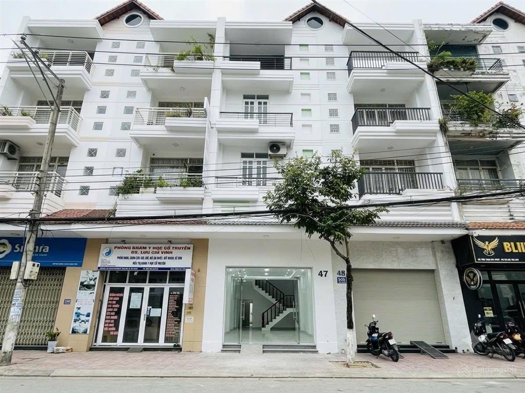 Nhà 4 tầng gần biển nha trang  giá chỉ 12.8  dòng tiền lên đến 25 triệu nguyên căn