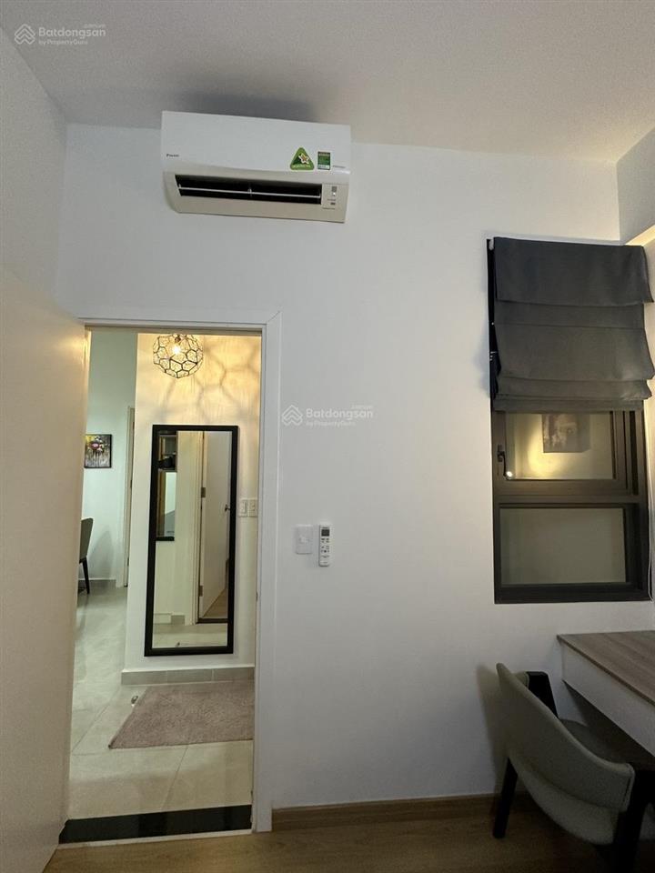 Chính chủ gửi bán căn góc lầu 18 view đẹp, tawngj nội thất cao cấp với 3 phòng ngủ kề cổng chào bd