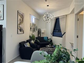 Chính chủ gửi bán căn góc lầu 18 view đẹp, tawngj nội thất cao cấp với 3 phòng ngủ kề cổng chào bd