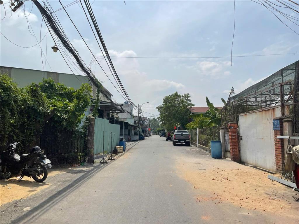 Lô đất mặt tiền đường nhựa 766 quốc lộ 13, hiệp bình, thủ đức, sổ hồng riêng, xây tự do, kề sông sg