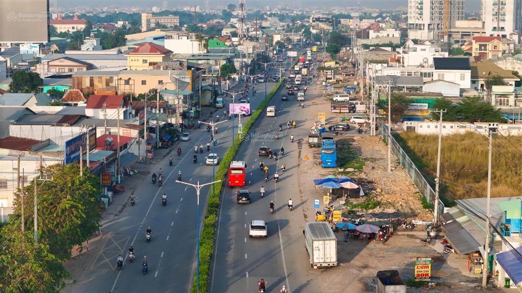 Căn nhà thái trong khuôn viên 492m2 ngang 8m đường nhánh vĩnh phú 25 giá tốt