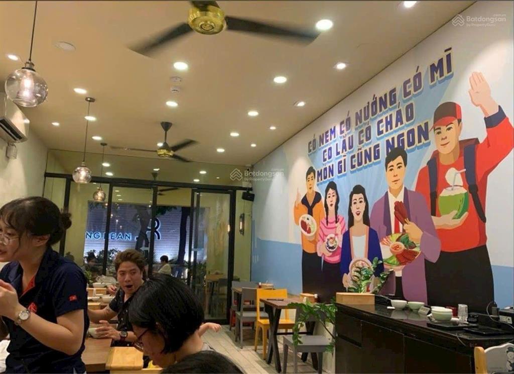 Quận 1bán nhà 2 tầng mặt tiền hồ tùng mậudt 4m*18m vuông vứchdt thuê sẵn 120tr/thgiá trị hiếm