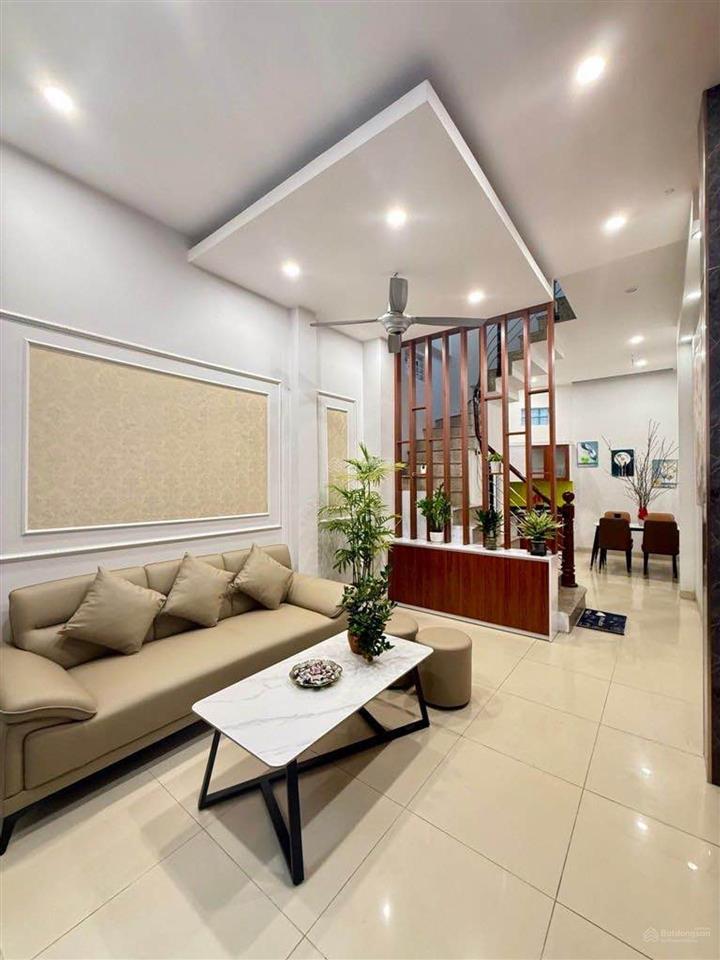 Bán nhà định công 35m2 x 4 tầng, 3 pn đủ công năng 7.x tỷ