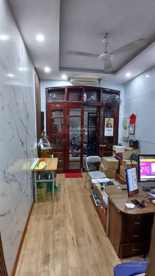 Bán nhà kim giang  diện tích rộng  ngõ thông  gần ô tô  tiện ích ngập tràn  nhà 3 mặt thoáng