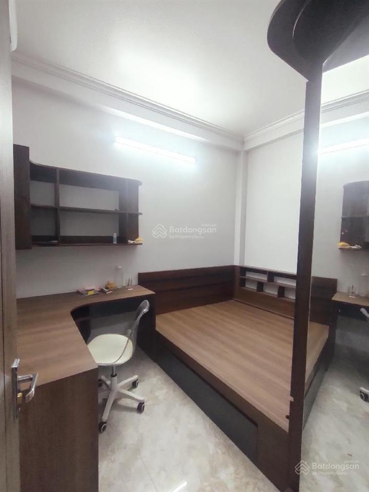 Bán nhà riêng bùi xương trạch  ô tô đỗ sát cửa  40m2 x 5 tầng 4 ngủ, 7 tỷ