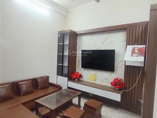 Bán nhà riêng bùi xương trạch  ô tô đỗ sát cửa  40m2 x 5 tầng 4 ngủ, 7 tỷ