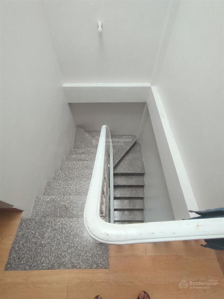 Bán nhà riêng bùi xương trạch  ô tô đỗ sát cửa  40m2 x 5 tầng 4 ngủ, 7 tỷ