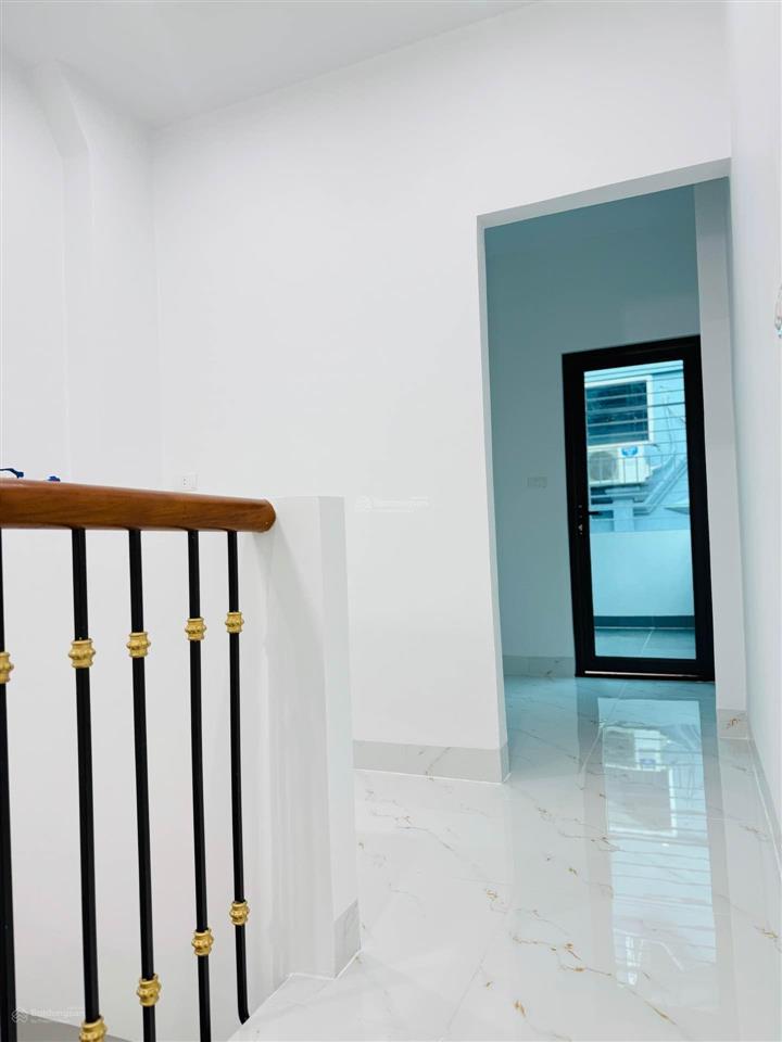 Bán nhà bùi xương trạch  phân lô ô tô đỗ cửangõ thông tứ tung xung quanh nhiều tiện ích