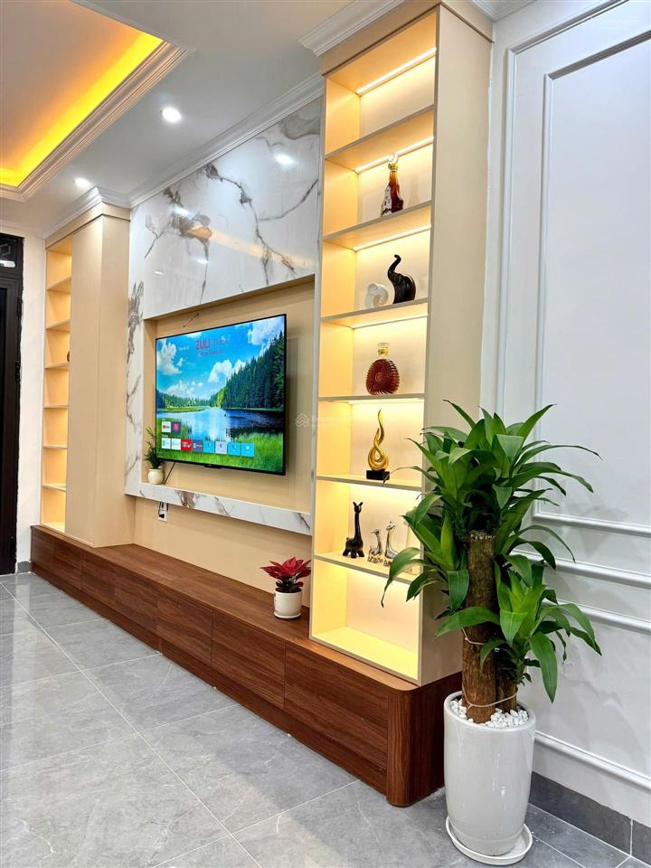 Bán nhà vương thừa vũ  5 tầng thang máy  6 phòng ngủ đủ công năng full nội thất  ô tô đỗ gần