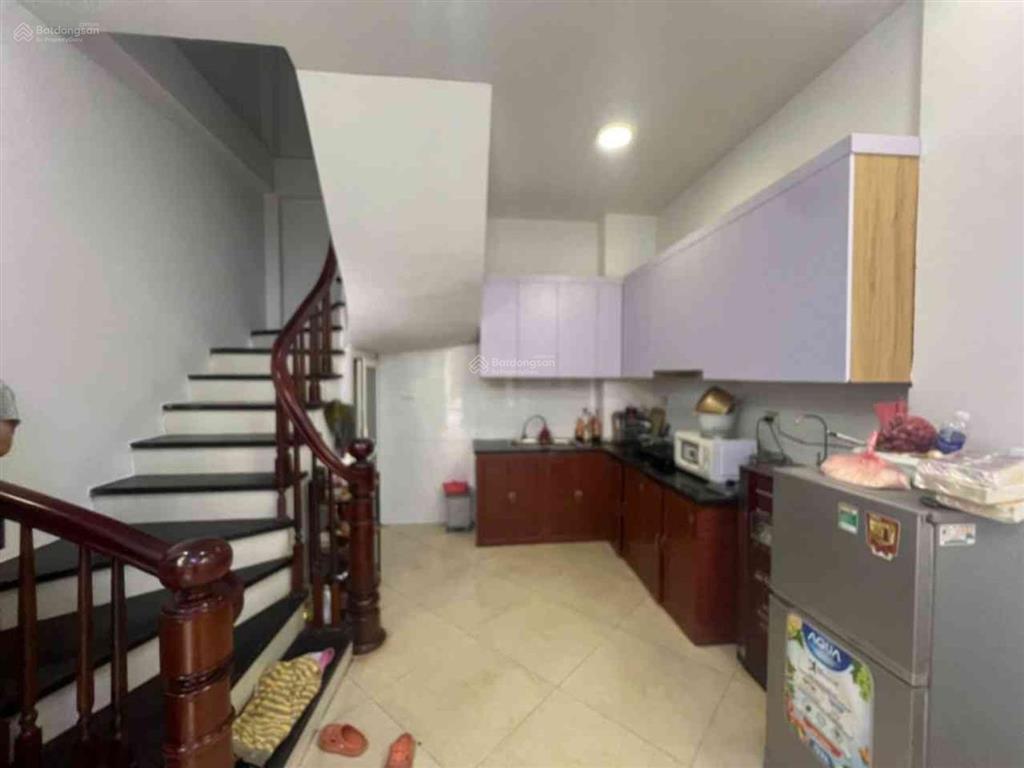 Ngõ ô tô kinh doanh đỉnh nhà đẹp long lanh tặng full nội thất