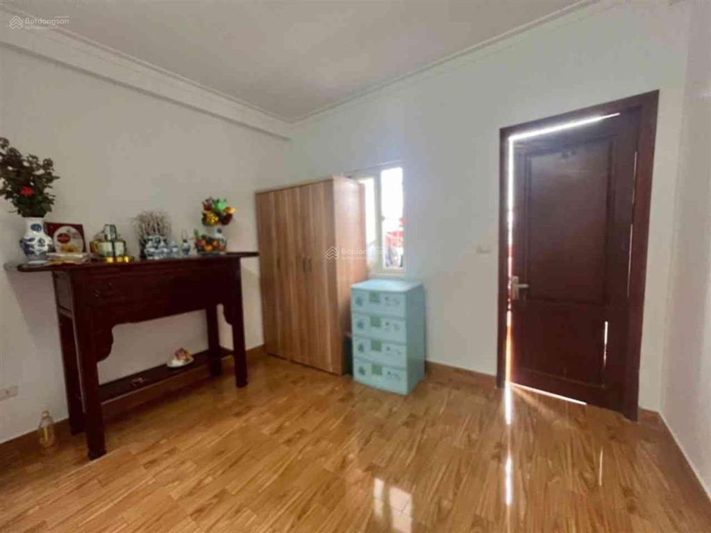 Ngõ ô tô kinh doanh đỉnh nhà đẹp long lanh tặng full nội thất